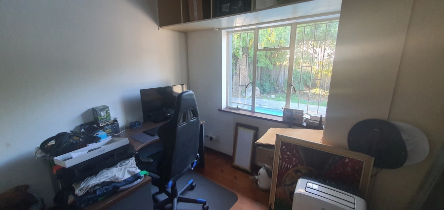 3 Bedroom Property for Sale in Mossel Bay Central Western Cape